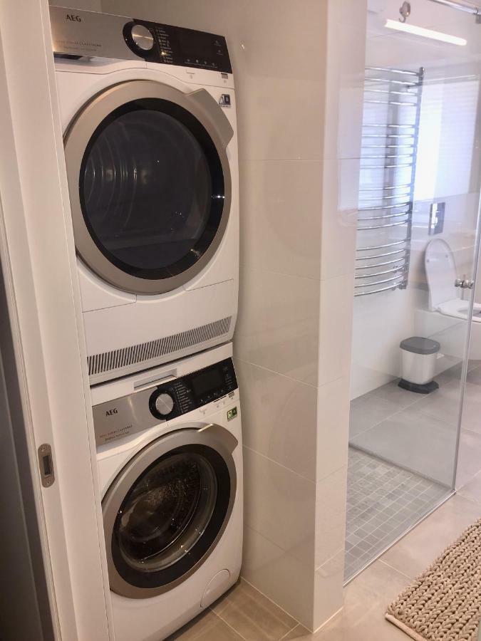 Modern City Center Apartment Marijampole Bagian luar foto