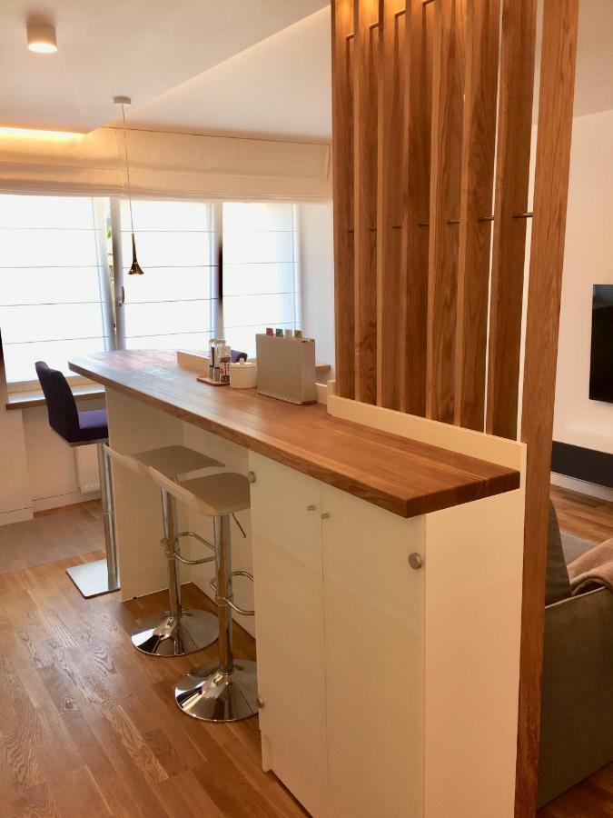 Modern City Center Apartment Marijampole Bagian luar foto